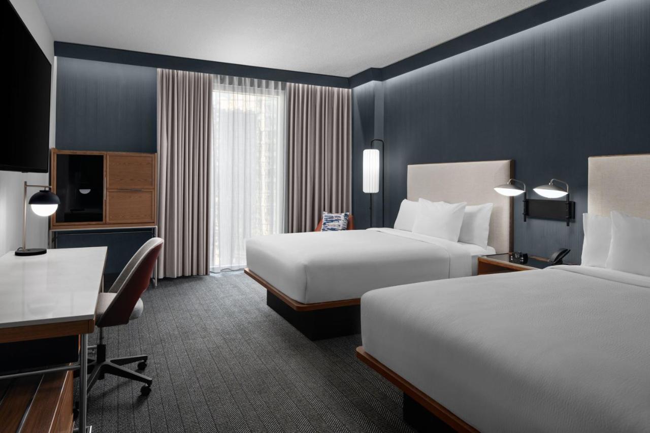 Courtyard By Marriott Calgary Downtown Otel Dış mekan fotoğraf